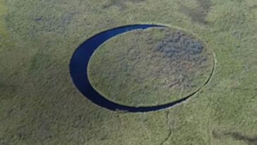 L'Œil, l'île mystérieuse qui flotte et se déplace comme un œil au cœur de l'Argentine 6 El Ojo, l’île argentine qui tourne comme un œil vivant / Crédit : Wikipedia