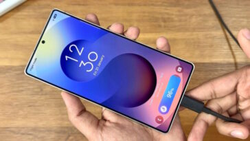 La batterie des Samsung Galaxy dure deux fois plus longtemps que celle de l'iPhone et du Pixel 6 La batterie des Samsung Galaxy dure deux fois plus longtemps que celle de l'iPhone et du Pixel