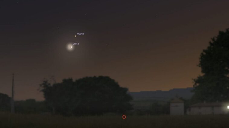 Le 28 juillet, un fascinant baiser entre la Lune et Mars : découvrez à quelle heure l'admirer et comment identifier la Planète Rouge 1 Simulation de la conjonction astrale entre la Lune et Mars du 28 juillet 2025. Crédit : Stellarium