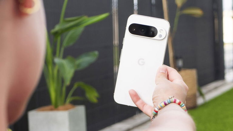 Le Pixel 10 obtient l'approbation de la FCC et révèle des différences de connectivité importantes 2 Le Pixel 10 passe par la FCC et confirme des différences clés en connectivité