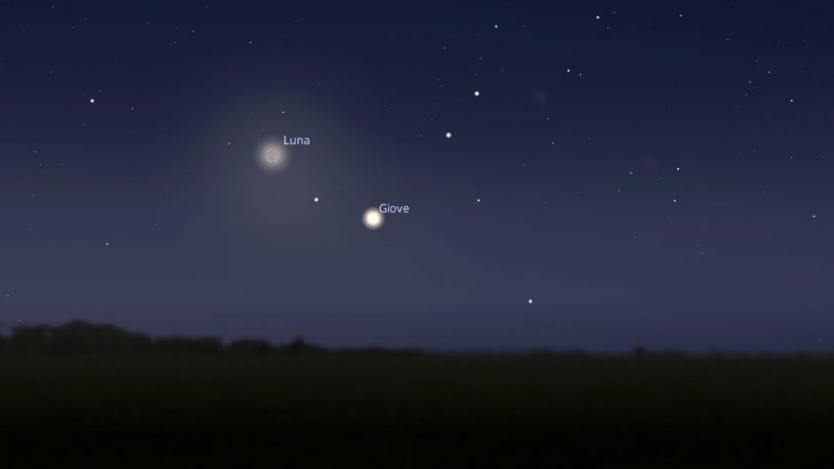 Le baiser de la Lune à Jupiter entre le 22 et le 23 juillet : découvrez à quelle heure l'admirer dans le ciel 2 L’incontro entre la Luna e Giove all’alba del 23 luglio. Crédit : Stellarium