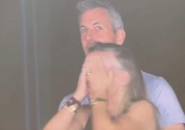Le couple au concert de Coldplay révèle à quel point nos photos en disent long sur nous lors d'un événement 79 Le couple au concert de Coldplay révèle à quel point nos photos en disent long sur nous lors d'un événement
