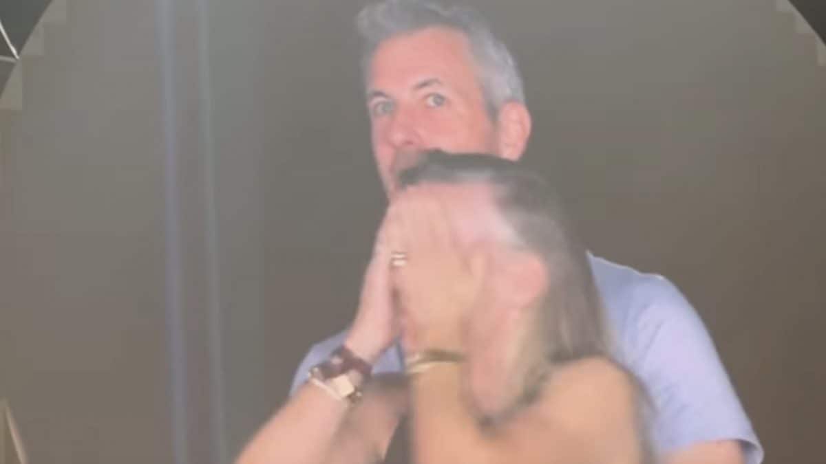 Le couple au concert de Coldplay révèle à quel point nos photos en disent long sur nous lors d'un événement 2 Image