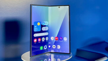 Le stagiaire d'Apple fait encore des siennes : une vidéo d'un smartphone pliable de Samsung publiée par erreur ! 2 Le stagiaire d'Apple a encore causé des problèmes : ils publient par erreur une vidéo d'un mobile pliable de Samsung depuis un compte officiel
