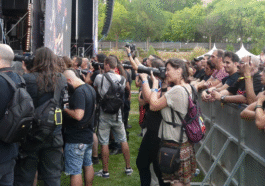 Puis-je entrer avec un selfie stick dans les festivals ou est-ce interdit ?