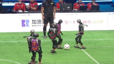 Regardez Ces Robots Humanoides Ia Jouer Au Foot Comme Mbappe.jpg