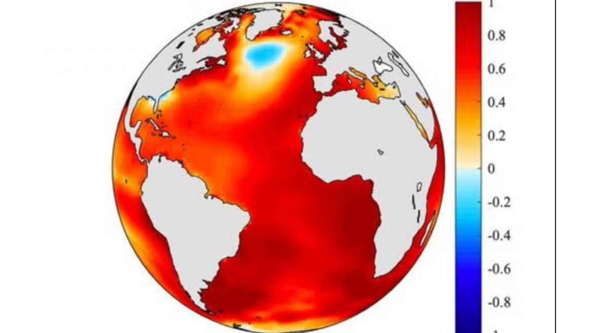 Une masse d'eau froide résiste toujours au réchauffement de l'océan : comment est-ce possible ? 2 UNIVERSITE’ DELLA CALIFORNIA, RIVERSIDE | Tendance de la température superficielle du mer Atlantique, 1900–2005 en °C