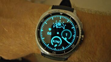 Samsung Galaxy Watch (Classic, Ultra) : Utilisez le Mode Nuit comme un Pro ! 4 Samsung Galaxy Watch (Classic, Ultra): So benutzt du den Nachtmodus