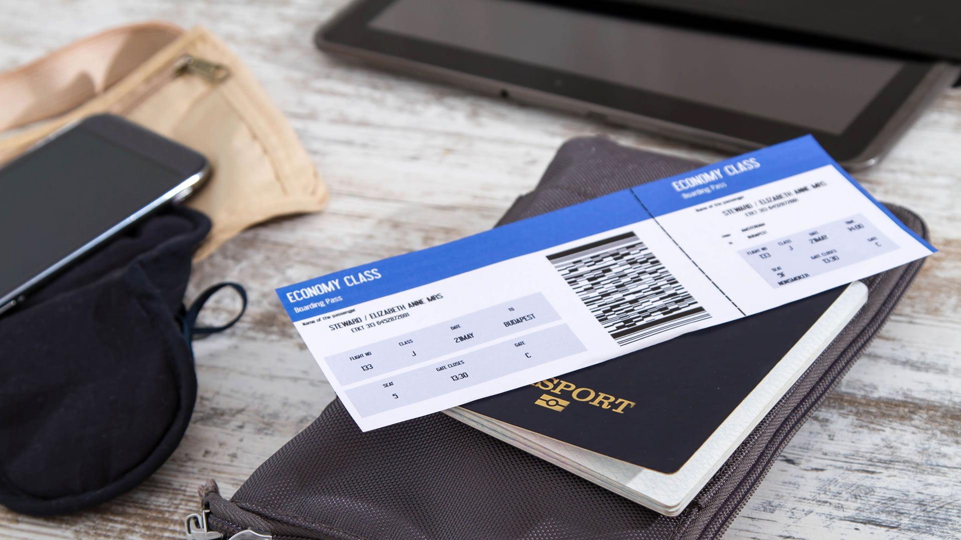 Attention aux bonnes affaires sur les vols de dernière minute ! L'escroquerie des billets d'avion qui peut vous ruinera 2 billete avion