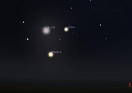 Le splendide baiser entre la Lune, Vénus et Jupiter lors de la nuit du 19 au 20 août 2025. Crédit : Stellarium