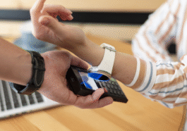 Est-il indispensable qu'une montre dispose de la fonction NFC pour l'acheter ?