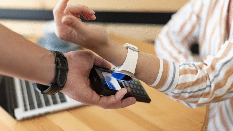 Est-il indispensable qu'une montre dispose de la fonction NFC pour l'acheter ? 1 Est-il indispensable qu'une montre dispose de la fonction NFC pour l'acheter ?