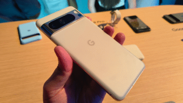 Google soldait le Pixel 8 Pro chez Carrefour juste avant la présentation des Pixel 10