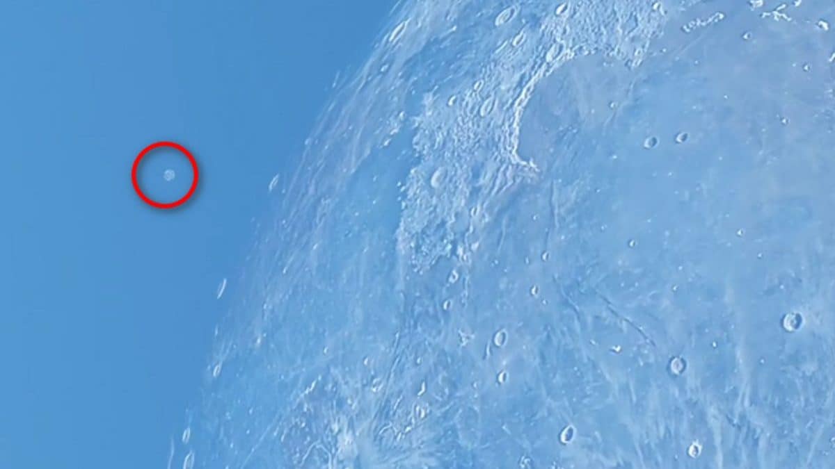 La Lune frappée par un objet mystérieux : une vidéo qui sème la confusion sur Internet 2 Un extrait de la vidéo virale. Crédit : Facebook