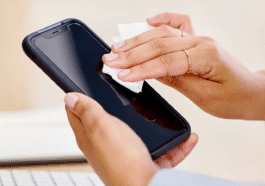 L'accessoire le plus important pour l'écran du téléphone en été