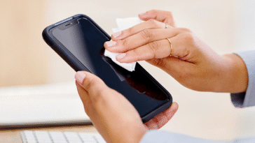 L'accessoire le plus important pour l'écran du téléphone en été