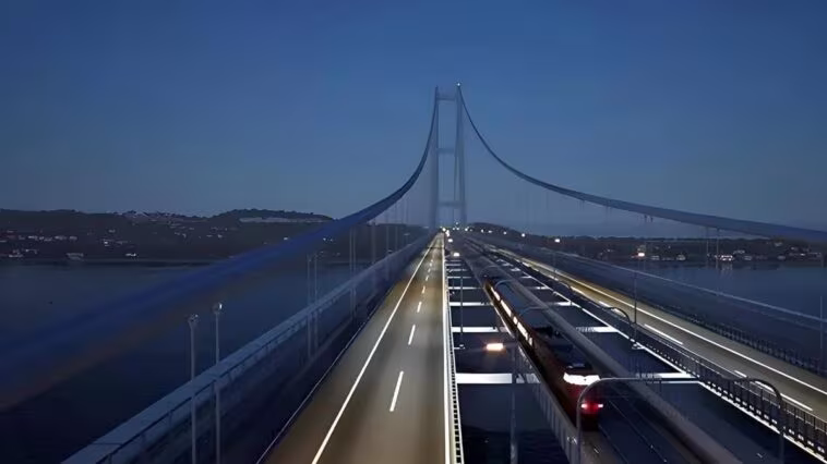 Le pont au-dessus du détroit est une réalisation d'ingénierie gigantesque : comparez-le au pont des Dardanelles 1 Le pont au-dessus du détroit est une réalisation d'ingénierie gigantesque : comparez-le au pont des Dardanelles