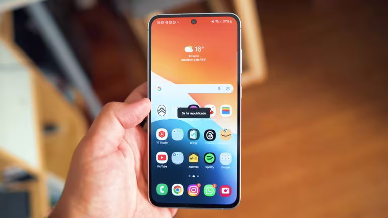 Officiel : le Samsung Galaxy S25 FE arrive plus tôt que prévu 2 Officiel : le Samsung Galaxy S25 FE arrivera plus tôt que prévu