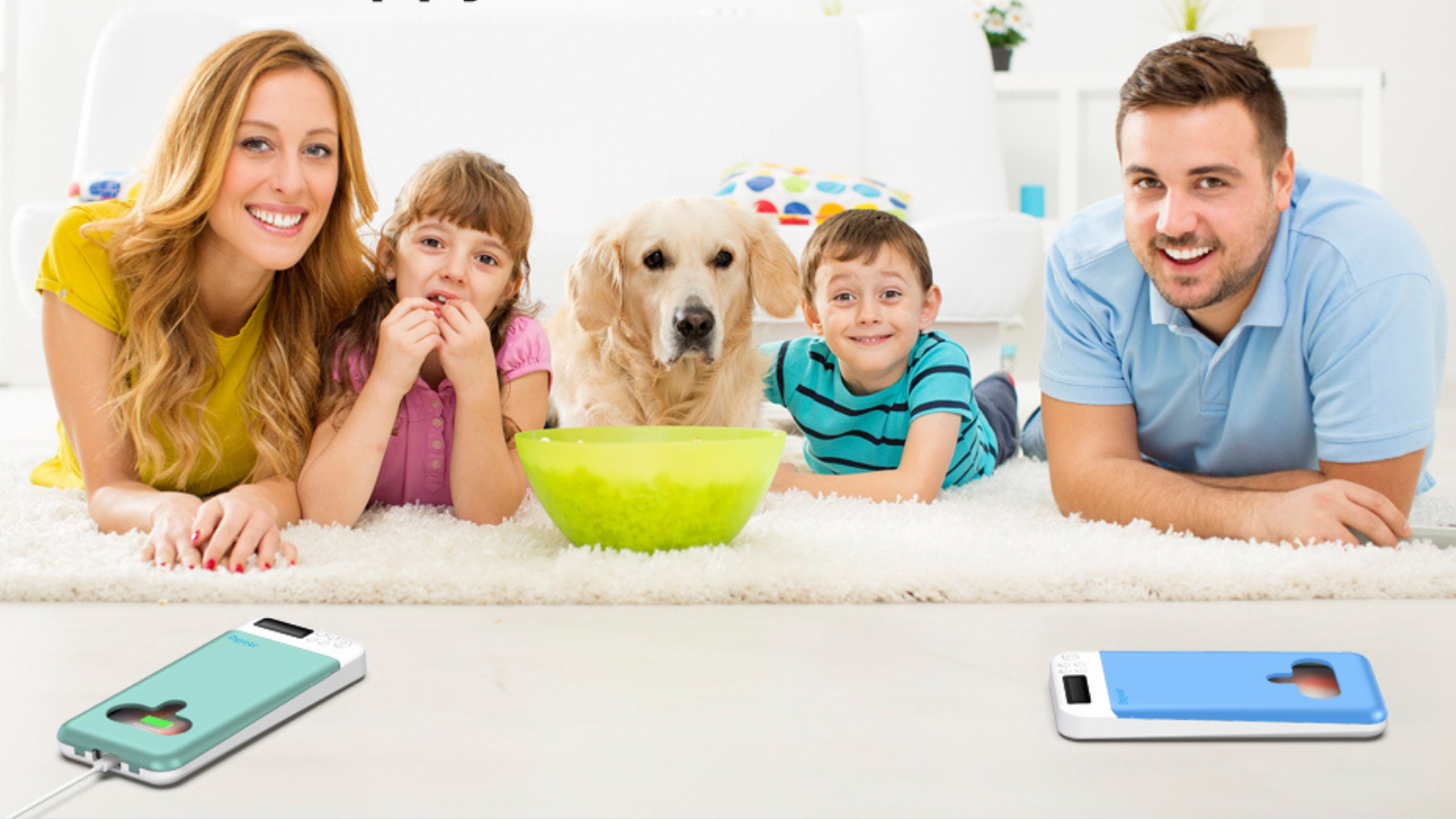 Rosalía enferme son téléphone pour mieux se concentrer 2 famille avec ses boîtes pour déconnecter du mobile