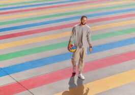 Stephen Curry, star NBA, nouveau visage de Google pour les Pixel et l'IA 74 Stephen Curry, la star de la NBA, est le nouveau visage de Google pour promouvoir les Pixel, l'IA et d'autres produits