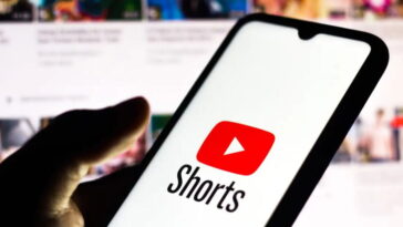 YouTube teste discrètement la mise à l'échelle automatique des vidéos Shorts 13 YouTube expérimente en secret avec le rééchantillonnage automatique de vidéos Shorts