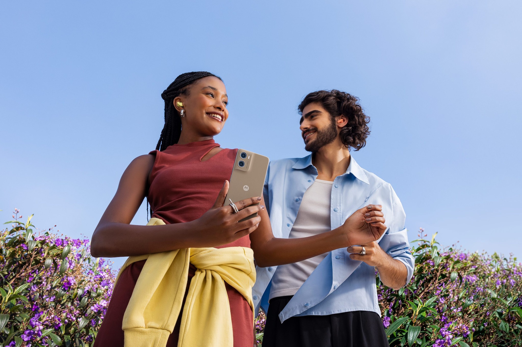 Motorola lance son Edge 60 Neo à moins de 400€ : une recharge de 7 minutes suffit pour tenir toute la journée 3 MOTOROLA | Le nouveau smartphone économique moto g06