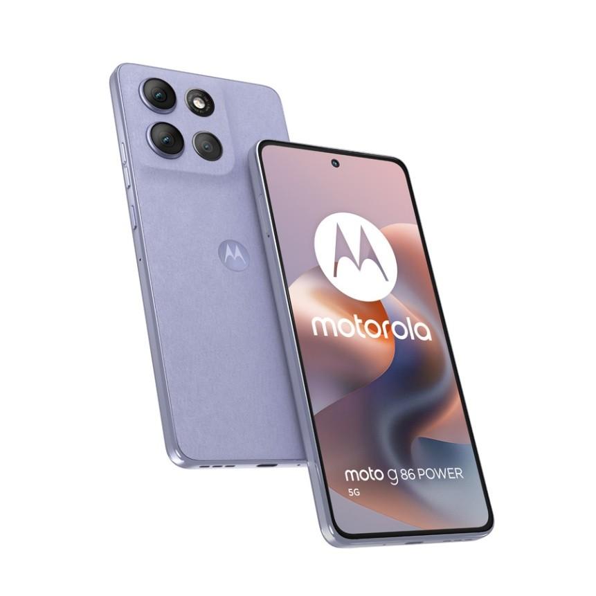 Pars en week-end et laisse la batterie externe à la maison car elle a une autonomie de deux jours : moto g86 power 5G, moto g86 5G et moto g56 5G 4 Moto G86 5G / Photo Motorola