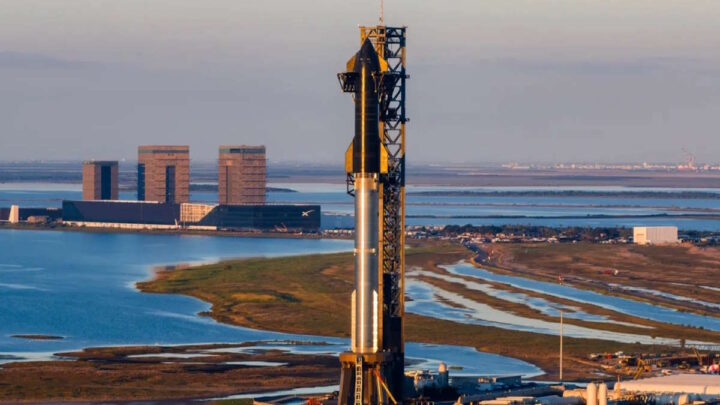 SpaceX a découvert un ennemi inattendu : les nudistes ! 4 1757937454 759 SpaceX a decouvert un ennemi inattendu les nudistes