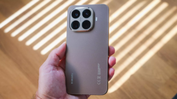 Est-ce une bonne ou une mauvaise idée d'acheter un smartphone dès sa présentation ? 23 Nous assistons au début d'une nouvelle ère technologique : pourquoi le nouveau processeur Android marque un tournant décisif