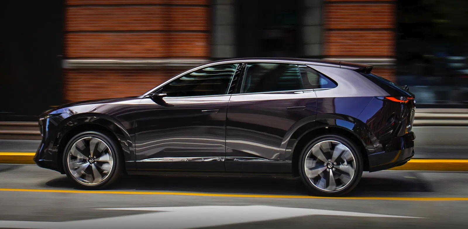 Le concurrent inattendu du Tesla Model Y : Mazda dévoile un SUV électrique à 1000 km d'autonomie pour 15 000 euros 3 Esthétique du Mazda Ez60