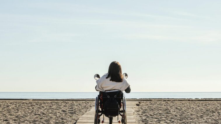 À 24 ans, elle sombre dans le coma et perd ses membres, le récit poignant de Lily : « Avant, je me sentais invincible » 1 Image