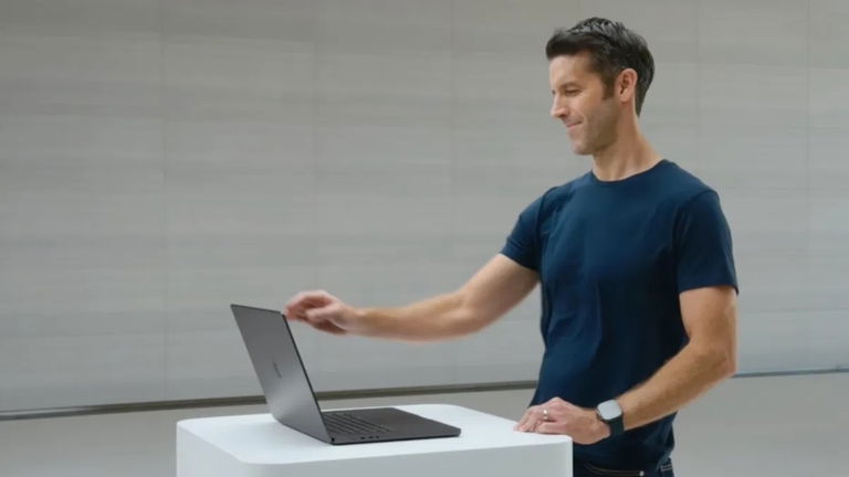 Apple pourrait dévoiler un MacBook tactile plus tôt que tu ne le penses 2 Apple pourrait lancer un MacBook avec écran tactile avant ce que vous pensez