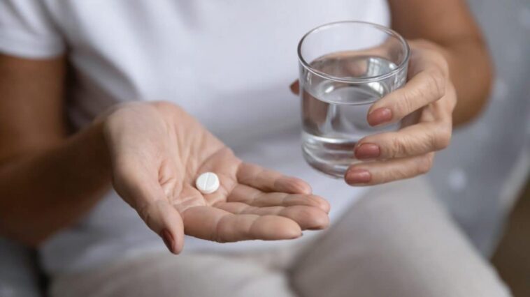 Des doses faibles d'aspirine réduisent le risque de récidive du cancer colorectal : une étude le prouve 1 Image