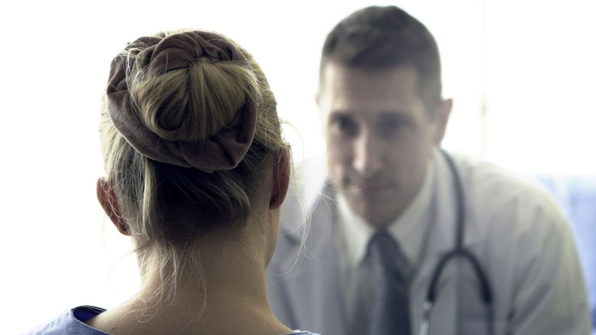 Je suis médecin, mais je ne prends pas ces médicaments : l'expert alerte sur les effets indésirables 2 Des millions de personnes prennent chaque jour des médicaments anti-inflammatoires qui pourraient provoquer des ulcères gastriques potentiellement mortels / Photo : iStock