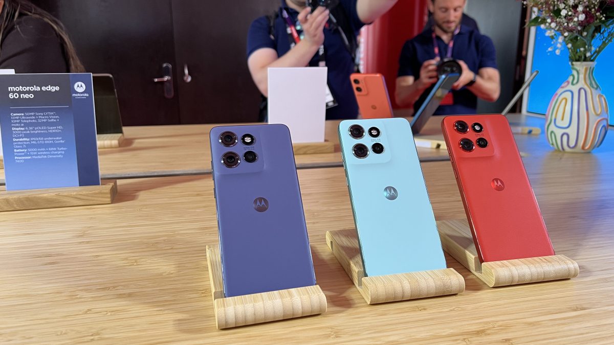 Motorola lance son Edge 60 Neo à moins de 400€ : une recharge de 7 minutes suffit pour tenir toute la journée 2 Image