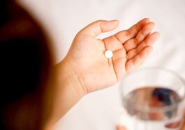 Une étude, présentée au Congrès de la Société européenne de cardiologie, a démontré que le clopidogrel est plus efficace que l’aspirine dans la prévention des infarctus et AVC chez les patients à risque cardiovasculaire.