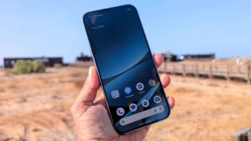 Problème d'audio sur le Pixel 10 ? La façon de tenir votre smartphone en est la cause