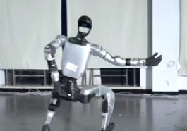 Regardez Ce Robot Humanoide En Action Avec Son Mode Antigravite.jpg
