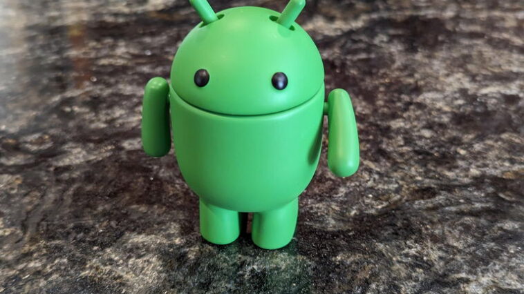 Sameer Samat, dirigeant d'Android, réagit à la plus grande polémique du système : "Rien ne changera" 1 Sameer Samat, responsable d'Android, sur la plus grande polémique de l'histoire du système d'exploitation : 'Ça ne va nulle part'