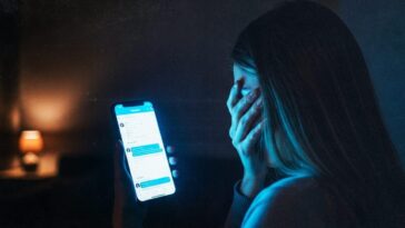 « Veux-tu des photos de ma mère dénudée ? » : je suis entrée dans des groupes où les femmes se troquent comme des cartes à collectionner 8 « Veux-tu des photos de ma mère dénudée ? » : je suis entrée dans des groupes où les femmes se troquent comme des cartes à collectionner
