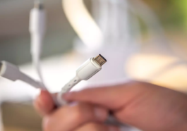 Préparez-vous : Après avoir retiré les chargeurs, les marques de smartphones commencent également à retirer les câbles USB des boîtes
