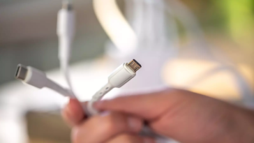 Préparez-vous : Après avoir retiré les chargeurs, les marques de smartphones commencent également à retirer les câbles USB des boîtes 15 Préparez-vous : Après avoir retiré les chargeurs, les marques de smartphones commencent également à retirer les câbles USB des boîtes