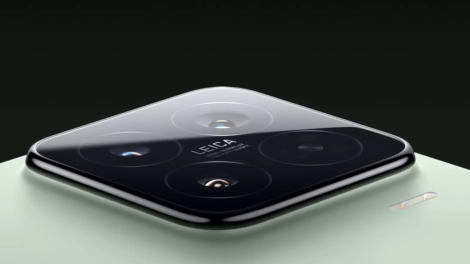 Ne cherchez plus, voici les smartphones avec eSIM que nous vous recommandons d'acheter en 2025 3 Appareil photo Leica Xiaomi 15 taille grande