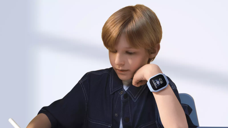 Voici la smartwatch que j'ai acheté pour mon fils. Il coûte moins de 13 euros et possède tout le nécessaire pour vivre sereinement 1 Voici la smartwatch que j'ai acheté pour mon fils. Il coûte moins de 13 euros et possède tout le nécessaire pour vivre sereinement