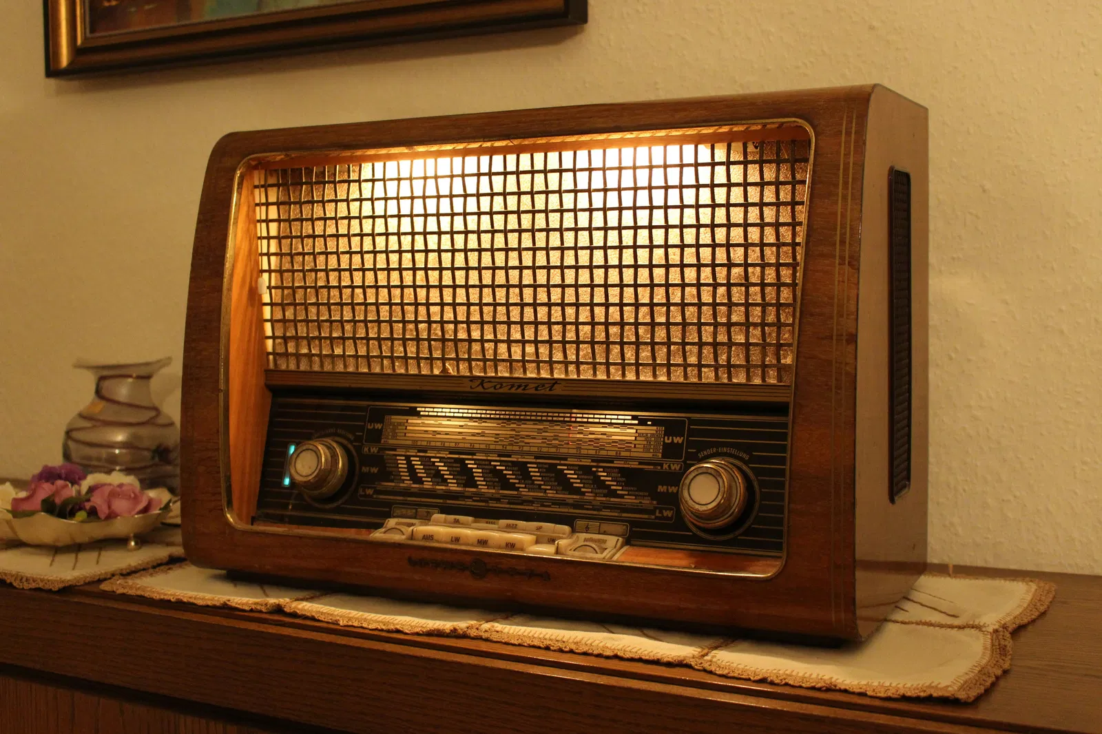 Du gramophone au streaming : comment un siècle nous a transformés avec les algorithmes 4 Du gramophone au streaming : comment nous sommes passés d'une production manuelle aux algorithmes en à peine un siècle