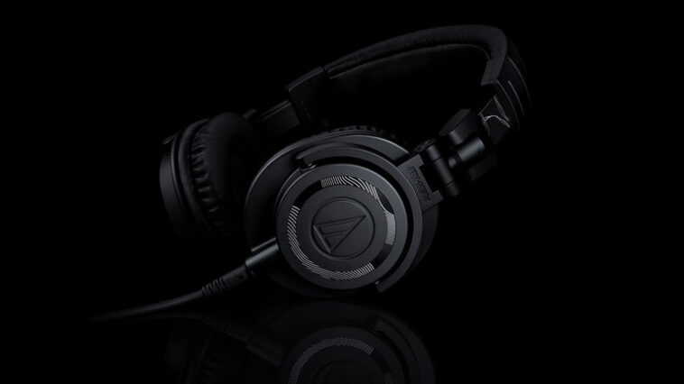 Audio-Technica fête les 10 ans des M50x avec une édition limitée inspirée de l'art japonais 1 Audio-Technica célèbre les 10 ans des légendaires M50x avec une édition limitée inspirée de l'art japonais