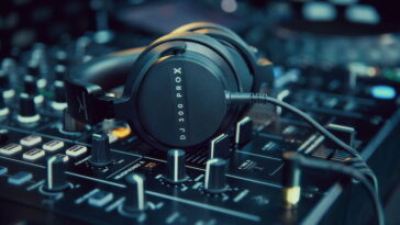 Beyerdynamic revient sur le marché DJ après presque dix ans avec les DJ 300 PRO X 9 Beyerdynamic revient sur le marché DJ après presque dix ans avec les nouveaux DJ 300 PRO X