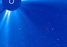 Deux comètes s'approchent dangereusement du Soleil et se désintègrent : des images époustouflantes 89 Les deux comètes se rapprochent du Soleil avant d'être détruites. Crédit : SOHO/NASA/ESA