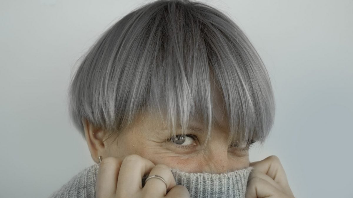 Les cheveux blancs pourraient jouer un rôle protecteur contre le cancer : découvrez l'étude révélatrice dans Nature 2 Image