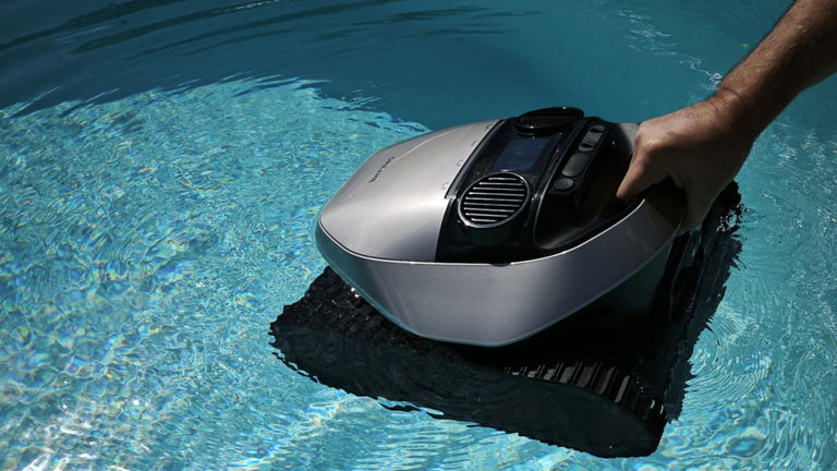 Les meilleurs robots de piscine : nettoyez efficacement sans effort 2 Les meilleurs robots nettoyeurs qualité-prix : nettoyez votre piscine sans effort